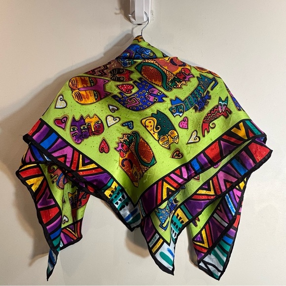 LAUREL BURCH 100% Silk Colorful Abstract Cat Pattern Scarf 35 x 35” - Picture 6 of 7